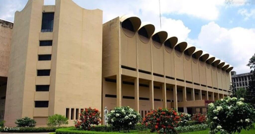 What is the History of Museum in Bangladesh?