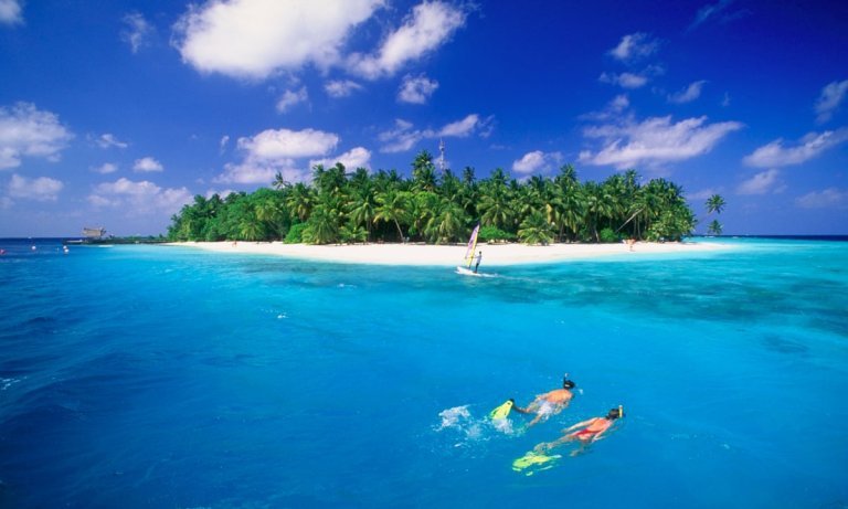 What Attracts Tourists to the Maldives